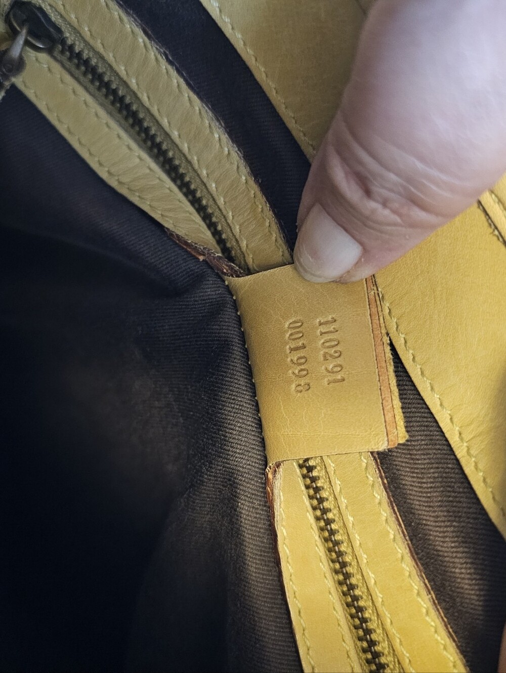 GUCCI Vintage GG Monogram Canvas Jackie Shoulder Bag W COA - Picture 8 of 9